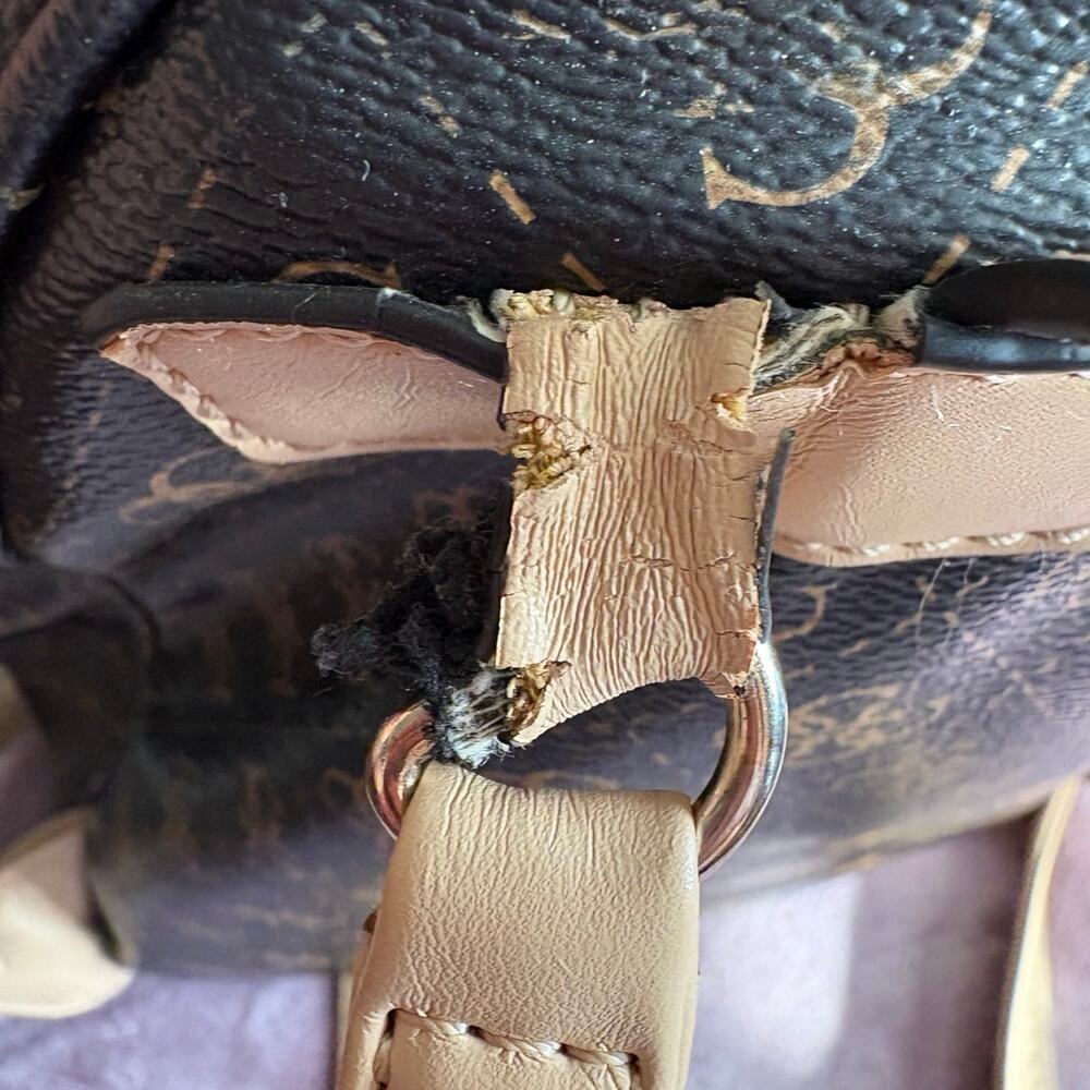 Guess Rylan Backpack - Picture 6 of 7